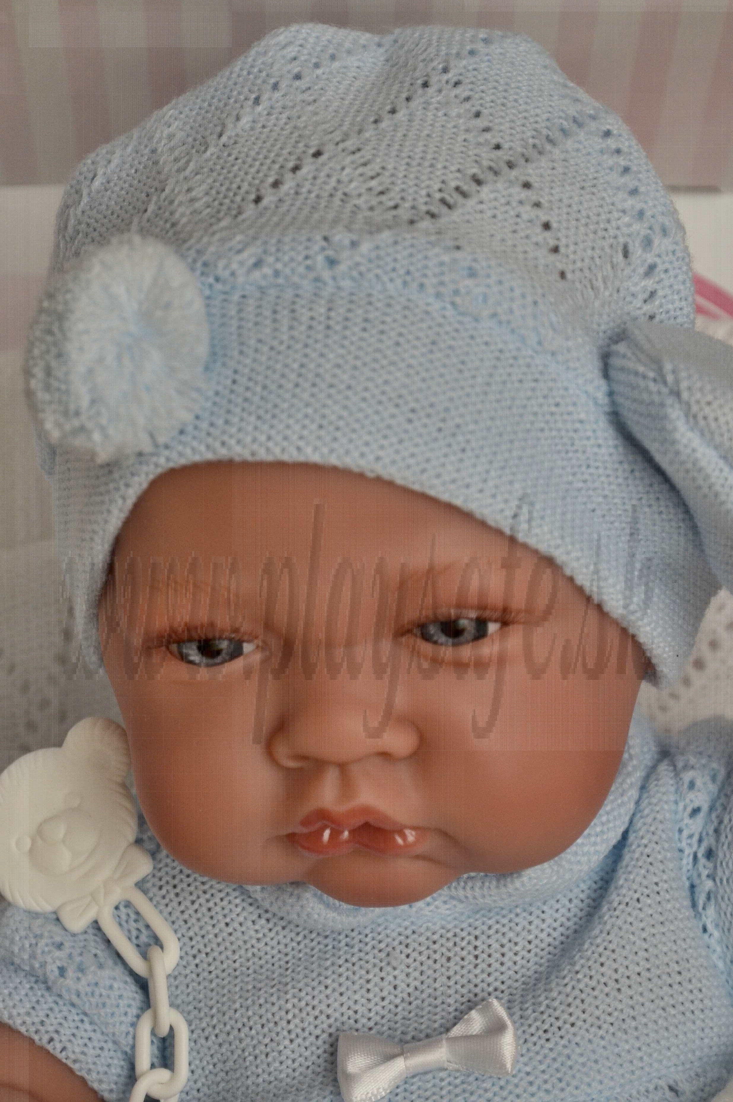 Antonio Juan Realistické bábätko chlapček, 42cm na deke