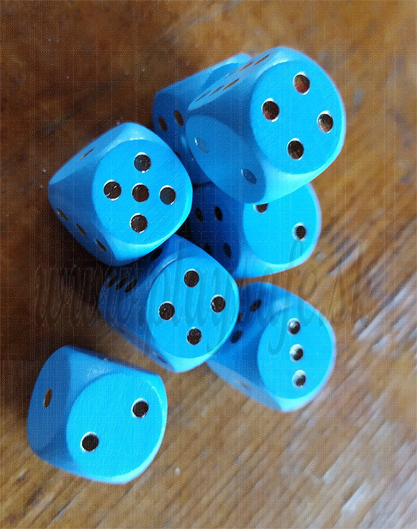 DETOA Drevená kocka hracia lisovaná 16mm tyrkysová