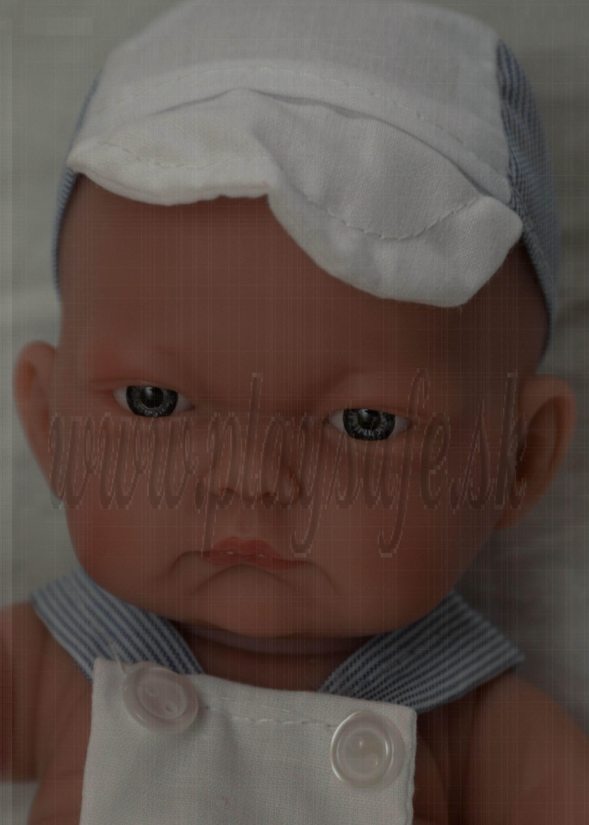Antonio Juan Realistické bábätko Pitu Expositor, 26cm chlapček modré pásiky