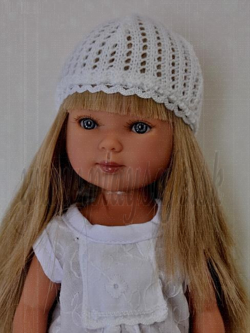 Vestida de Azul Carlota Doll, 28cm in white